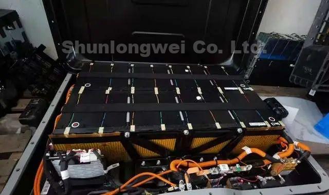 Chips and battery swaps displayed by Wuling at the Hainan Conference