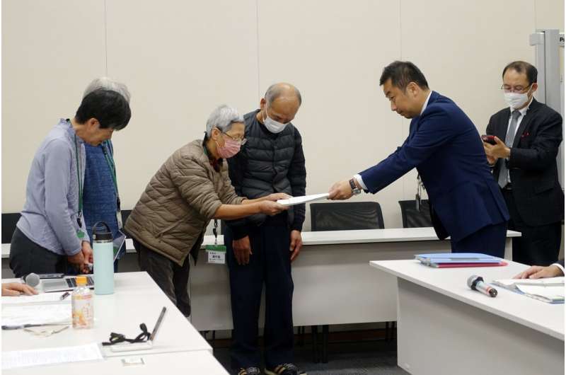 Residents ask for a full examination of damage to a Japanese nuclear plant caused by a recent quake